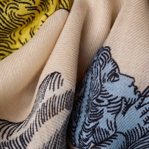 Pañuelo Inoui 100% lana 2