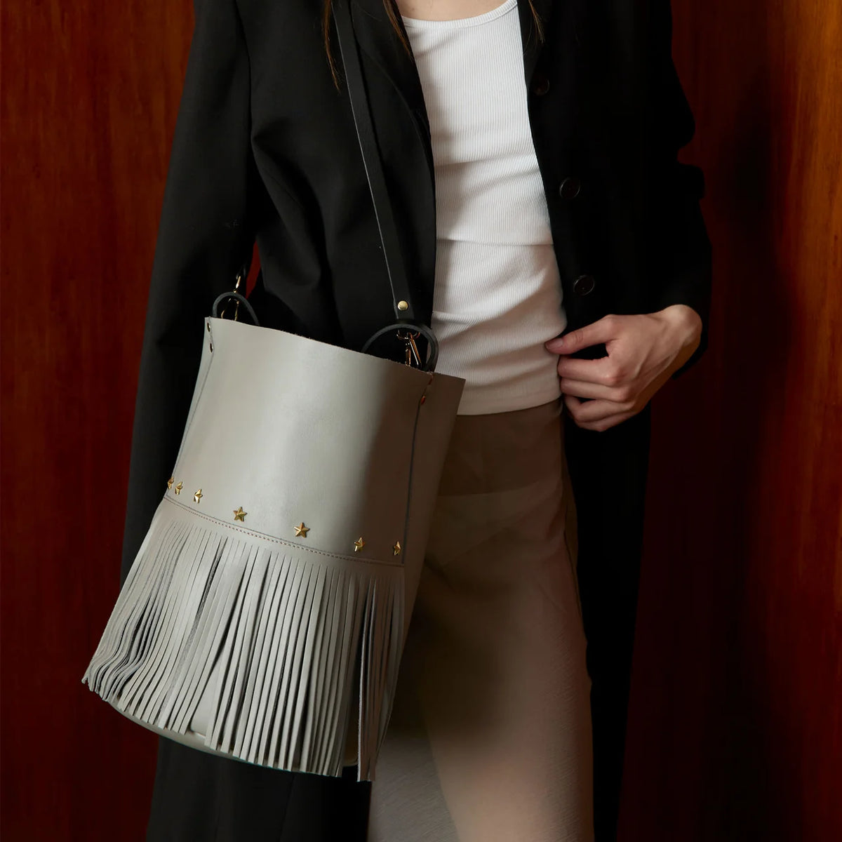 Bolso bucket fringes